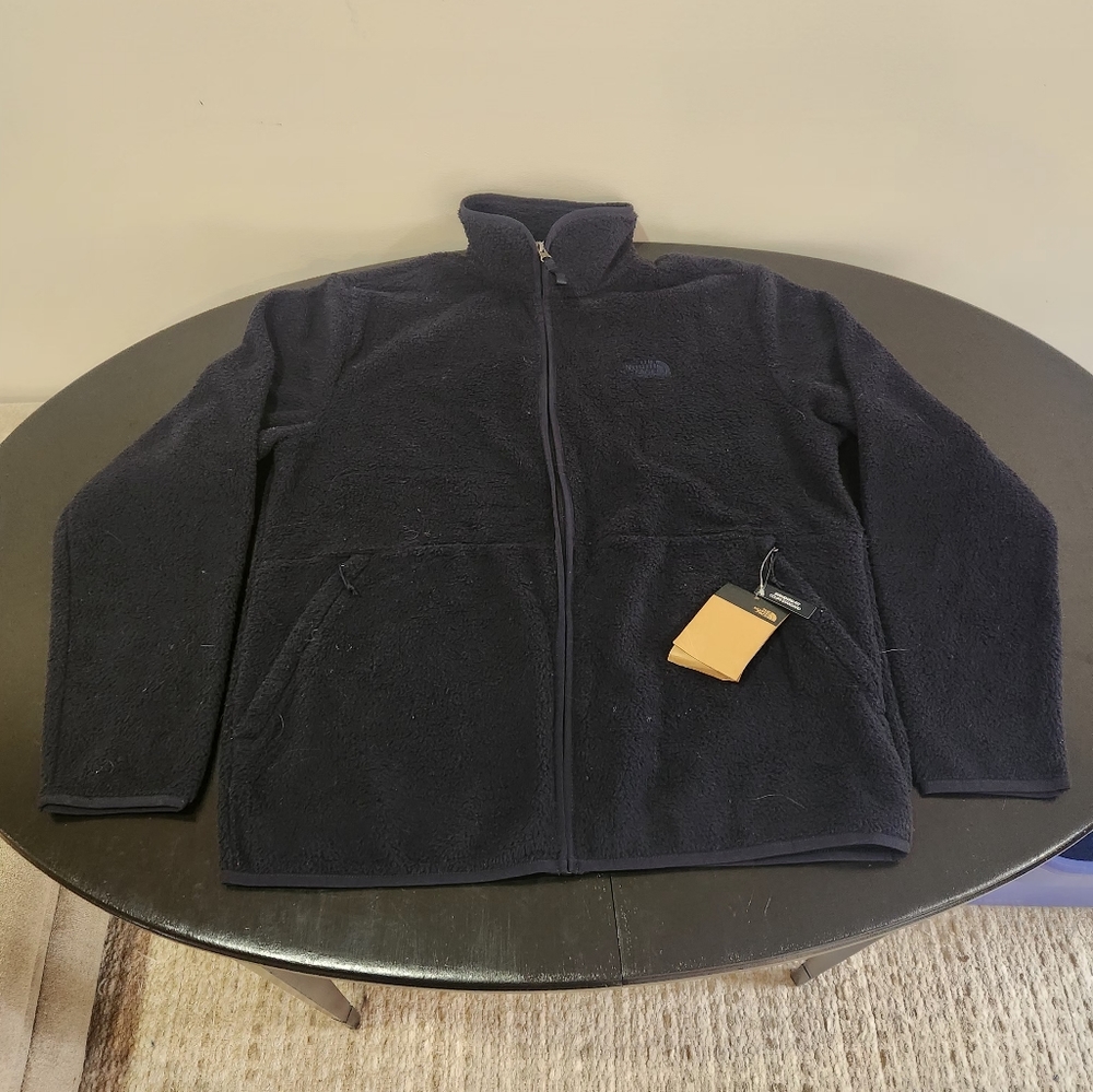 Men's North Face fleece jacket size L